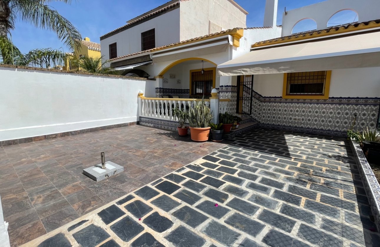 Resale - Terraced house -
Torre de la Horadada