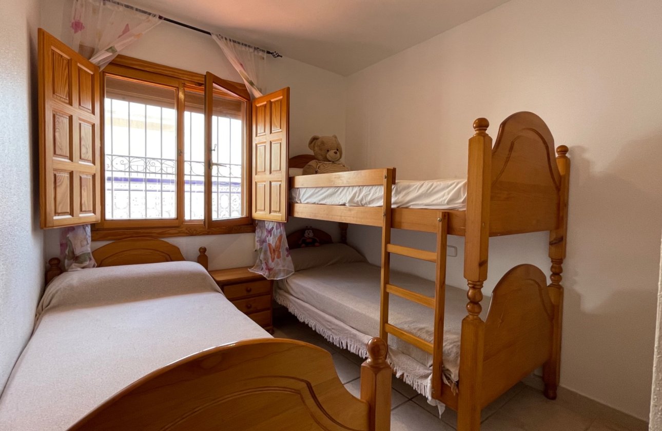 Resale - Terraced house -
Torre de la Horadada