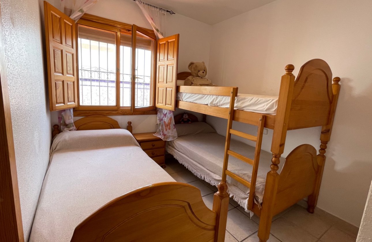 Resale - Terraced house -
Torre de la Horadada