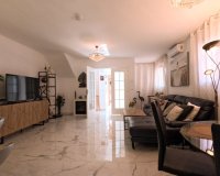 Resale - Terraced house -
Torrevieja - Playa De Los Naufragos