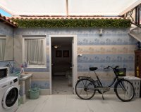 Resale - Terraced house -
Torrevieja - Playa De Los Naufragos