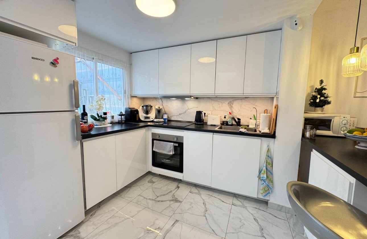 Resale - Terraced house -
Torrevieja - Playa De Los Naufragos