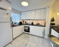 Resale - Terraced house -
Torrevieja - Playa De Los Naufragos