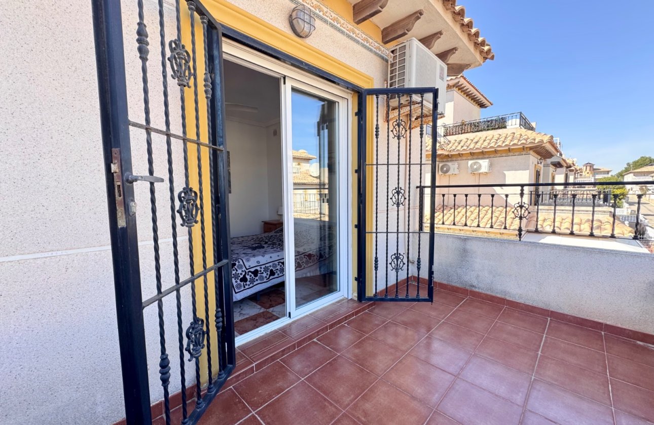 Resale - Terraced house -
Villamartin