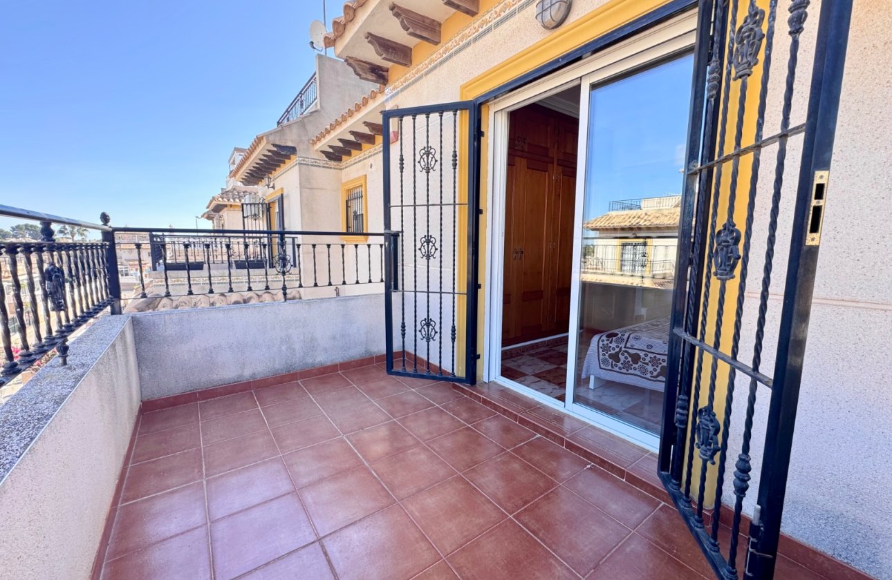 Resale - Terraced house -
Villamartin
