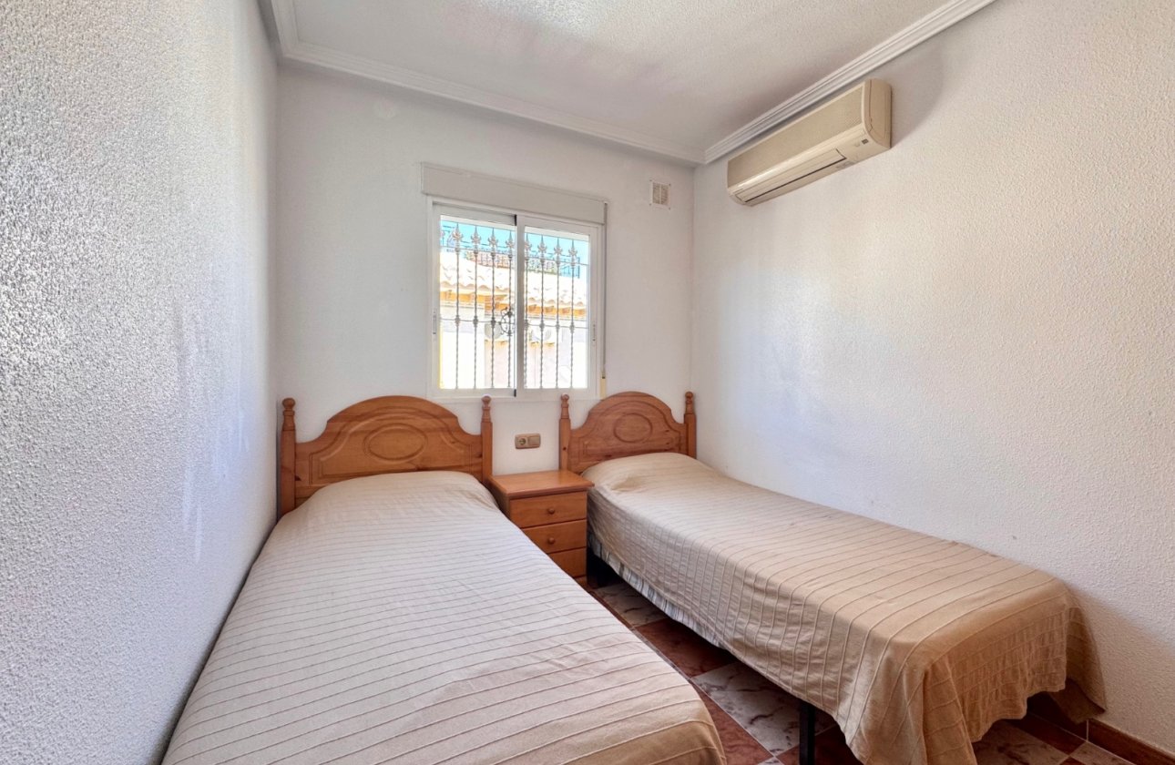 Resale - Terraced house -
Villamartin