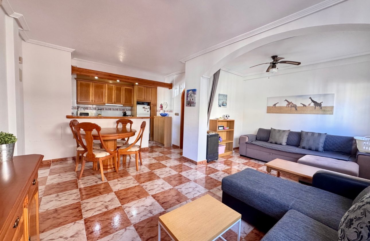 Resale - Terraced house -
Villamartin