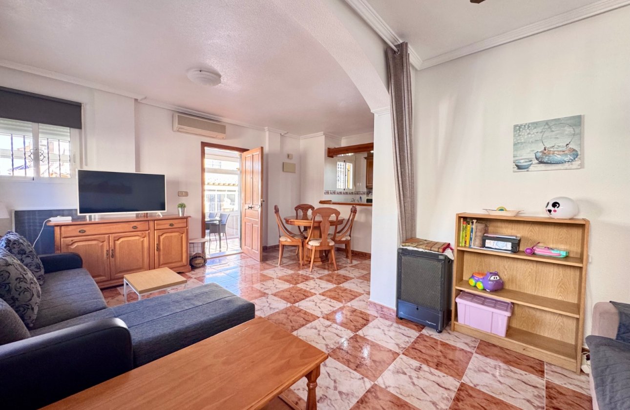 Resale - Terraced house -
Villamartin