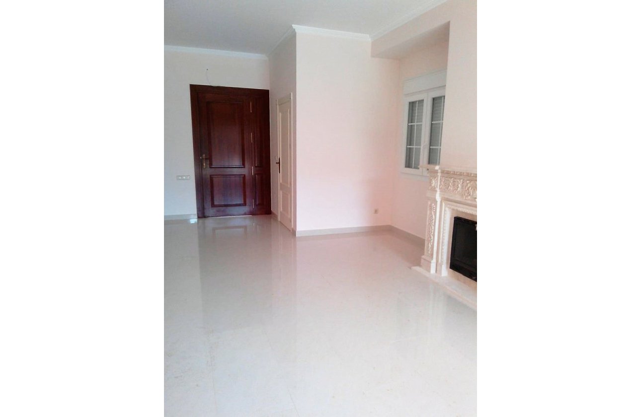 Resale - Town House -
Cabo Roig - Costa Blanca