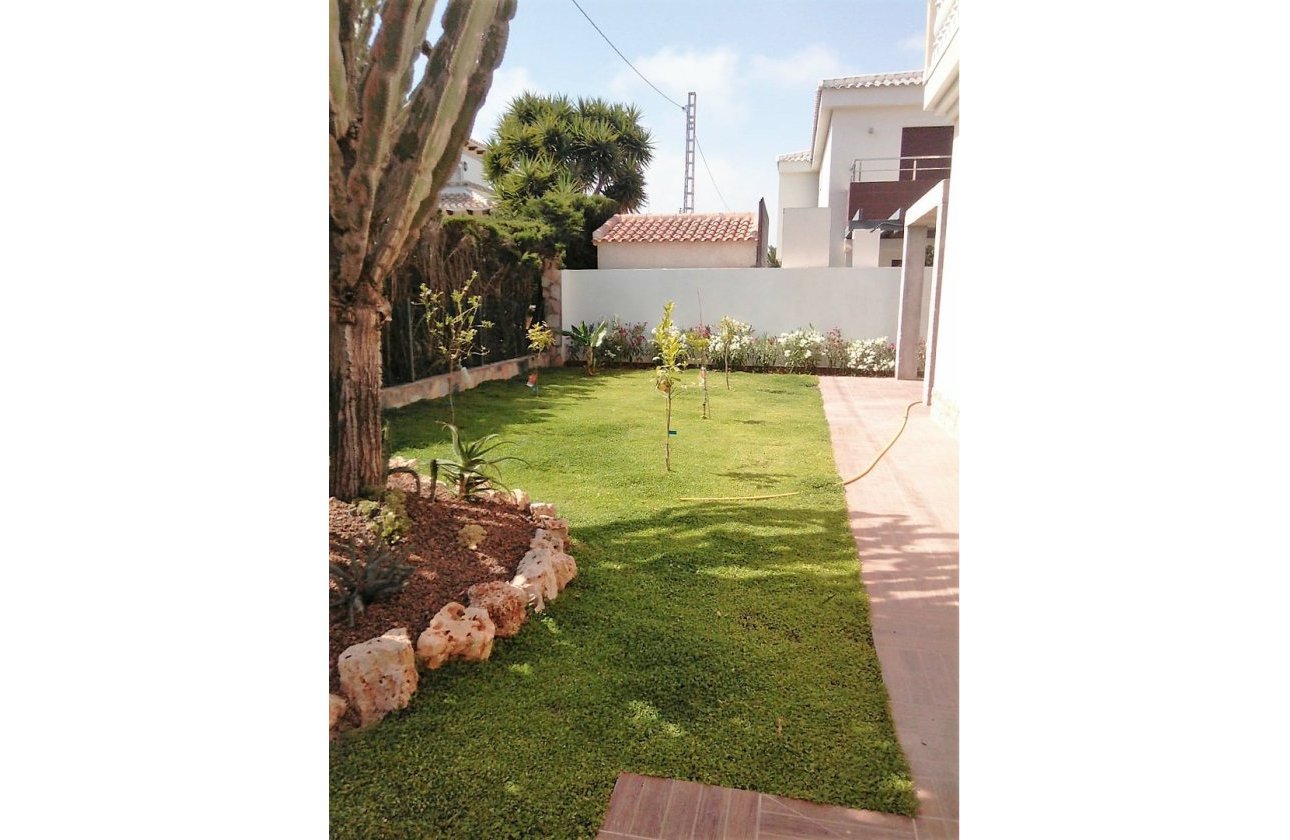 Resale - Town House -
Cabo Roig - Costa Blanca