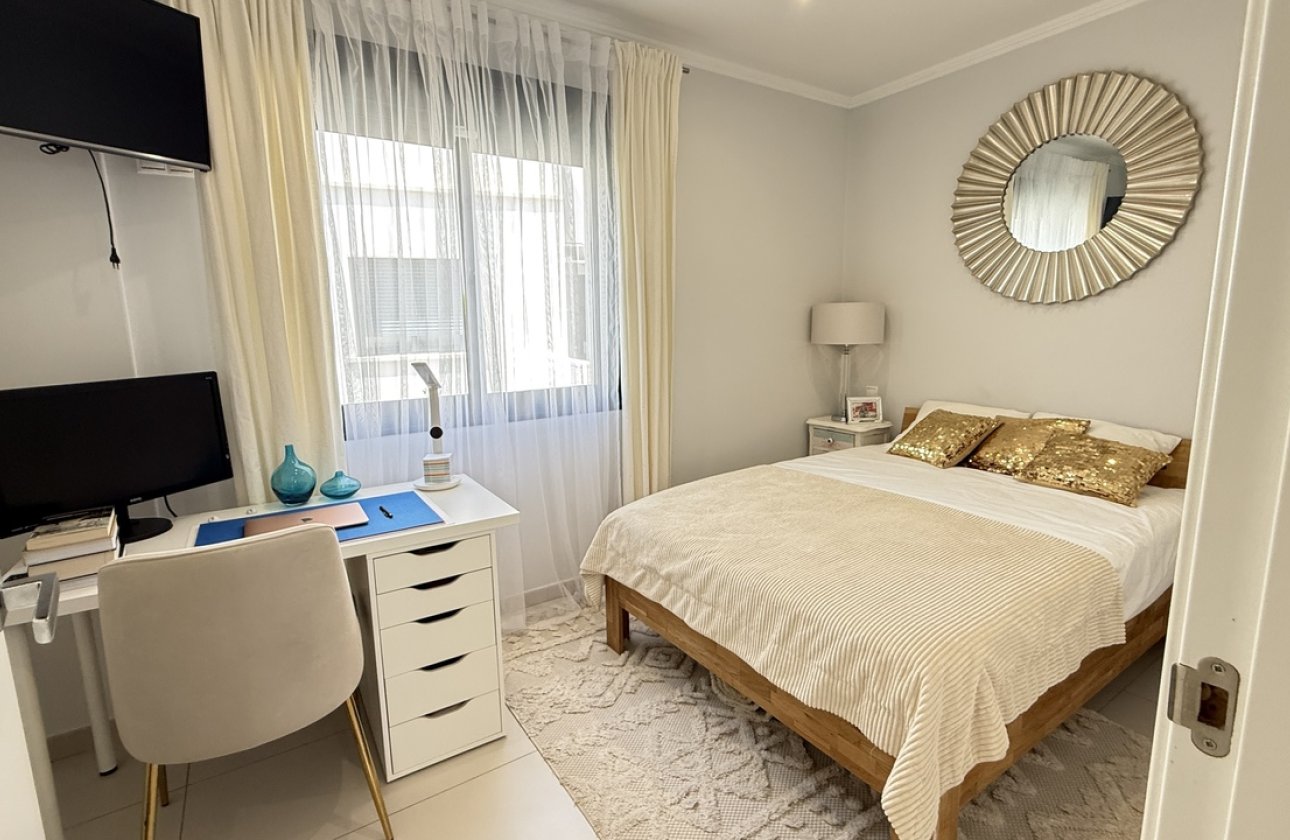 Resale - Town House -
Cabo Roig - Costa Blanca