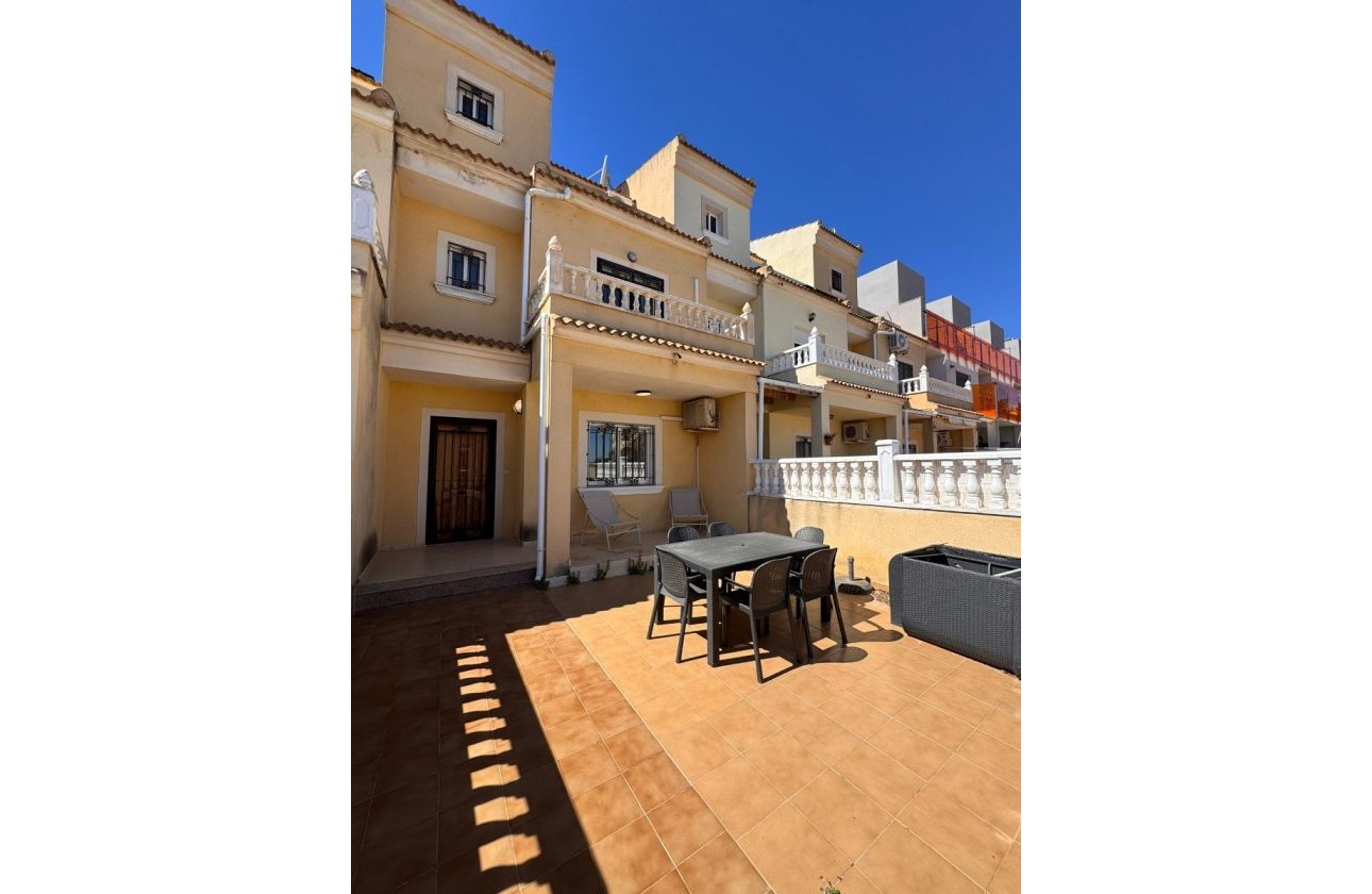 Resale - Town House -
Campoamor - Costa Blanca