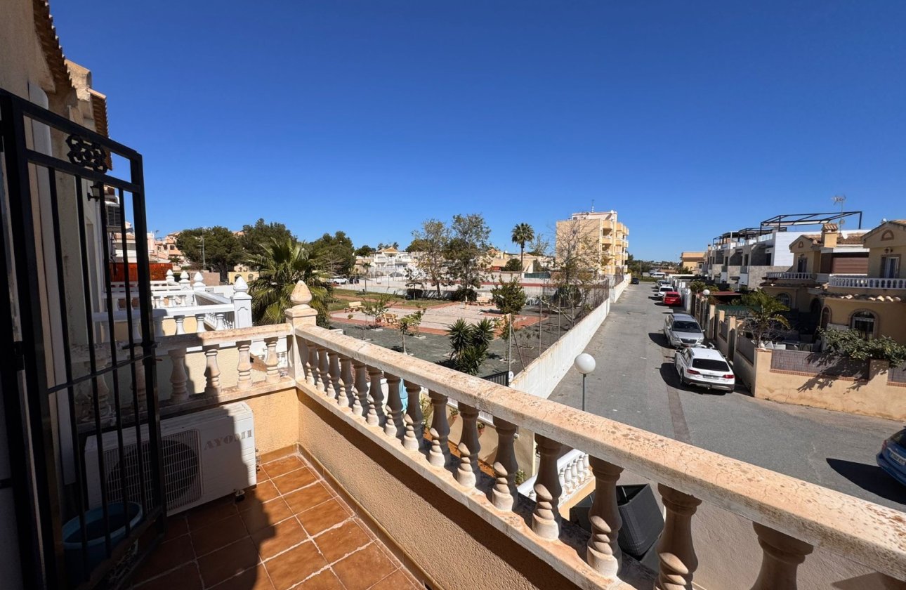 Resale - Town House -
Campoamor - Costa Blanca