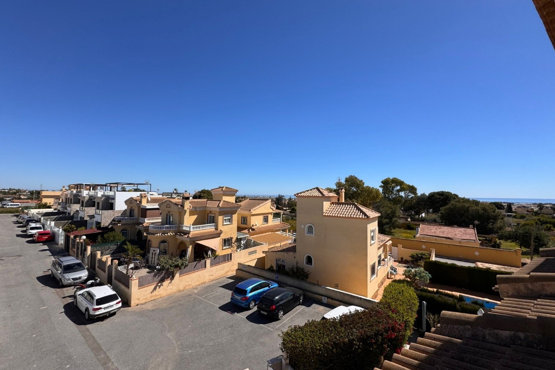 Resale - Town House -
Campoamor - Costa Blanca