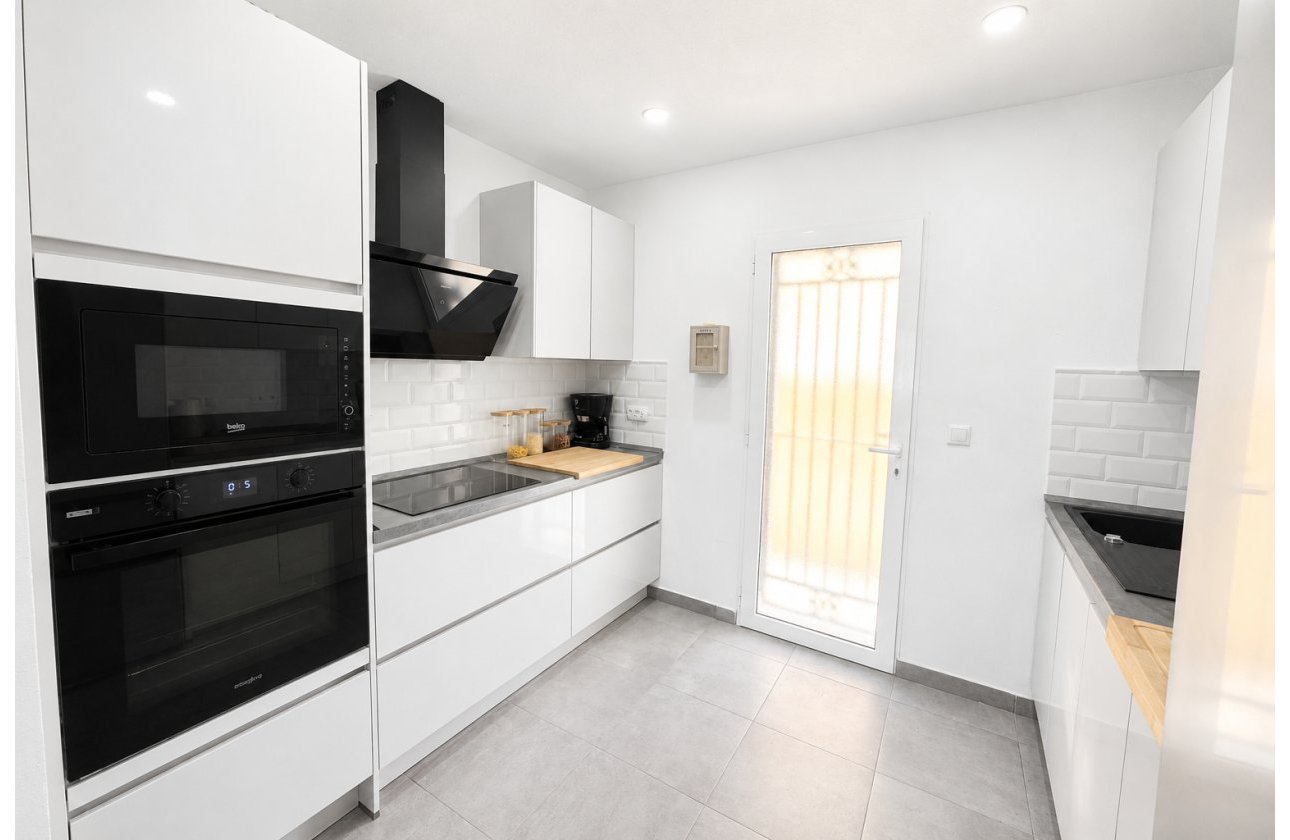 Resale - Town House -
Campoamor - Costa Blanca
