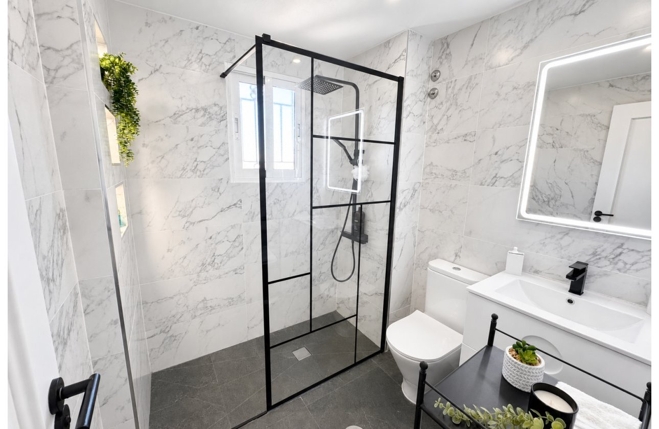 Resale - Town House -
Campoamor - Costa Blanca