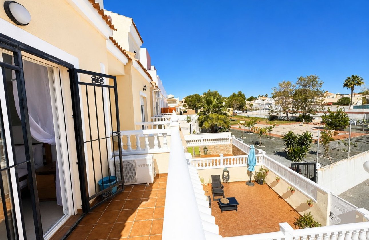 Resale - Town House -
Campoamor - Costa Blanca
