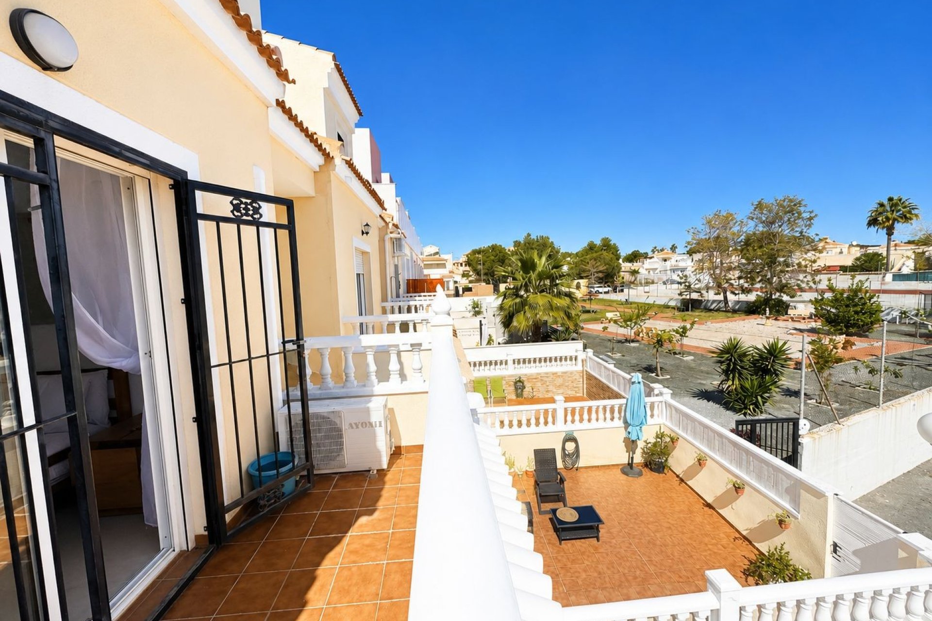 Resale - Town House -
Campoamor - Costa Blanca