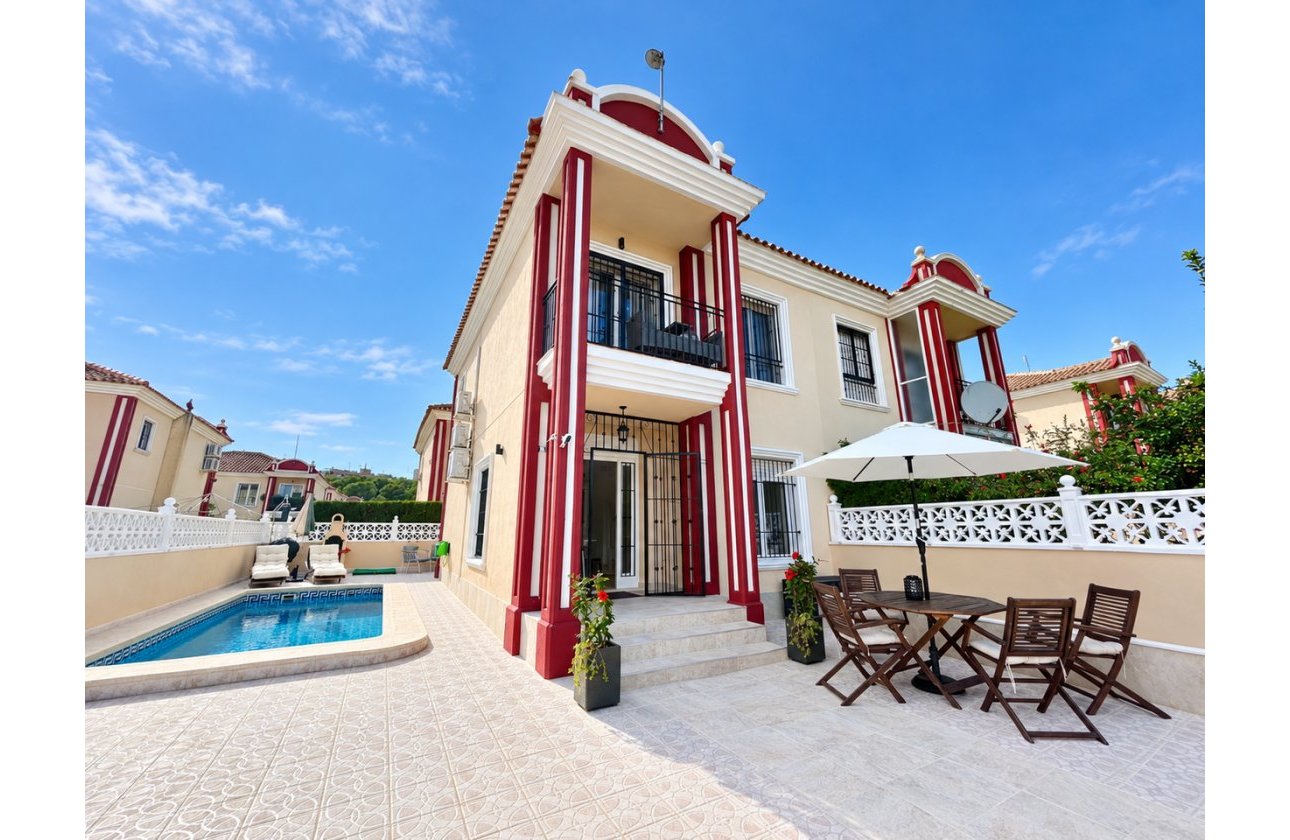 Resale - Town House -
Dehesa de Campoamor - Costa Blanca
