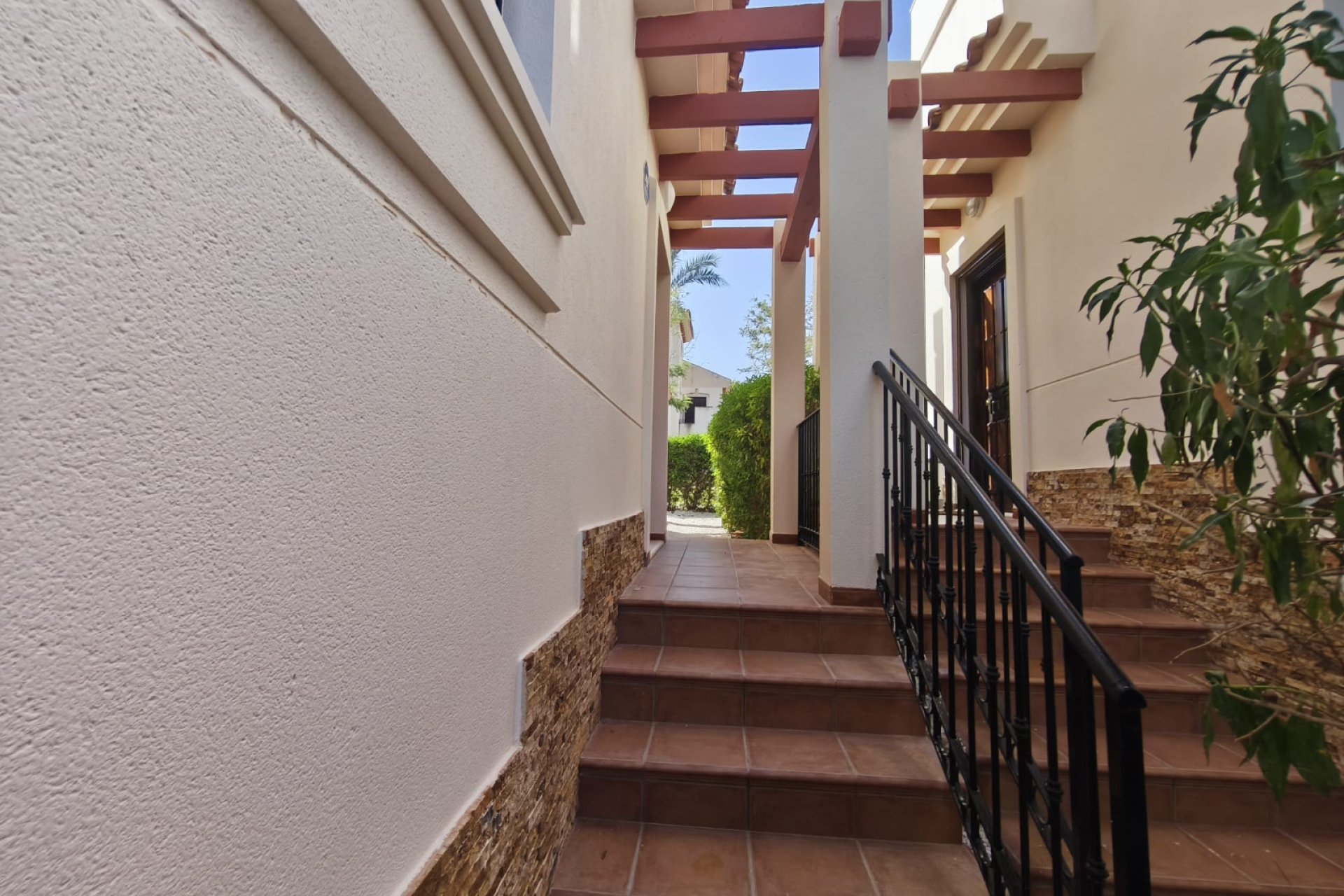 Resale - Town House -
La Finca Golf Resort - Inland