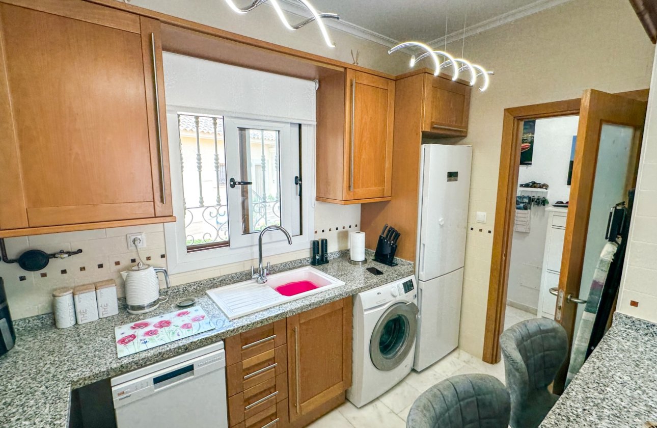 Resale - Town House -
La Finca Golf Resort - Inland