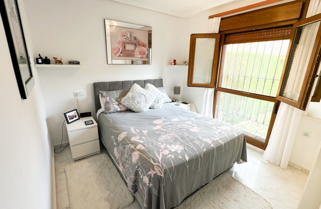 Resale - Town House -
La Finca Golf Resort - Inland