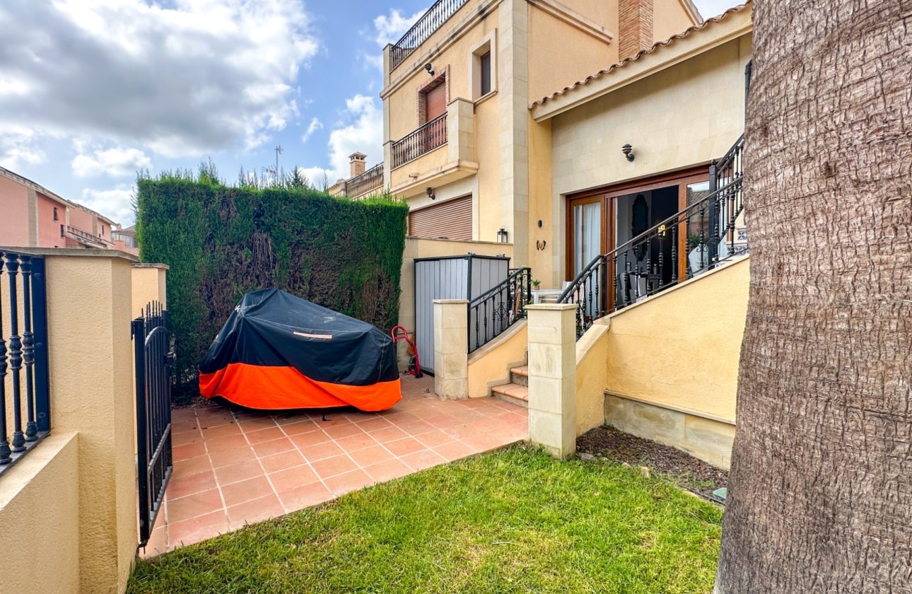 Resale - Town House -
La Finca Golf Resort - Inland