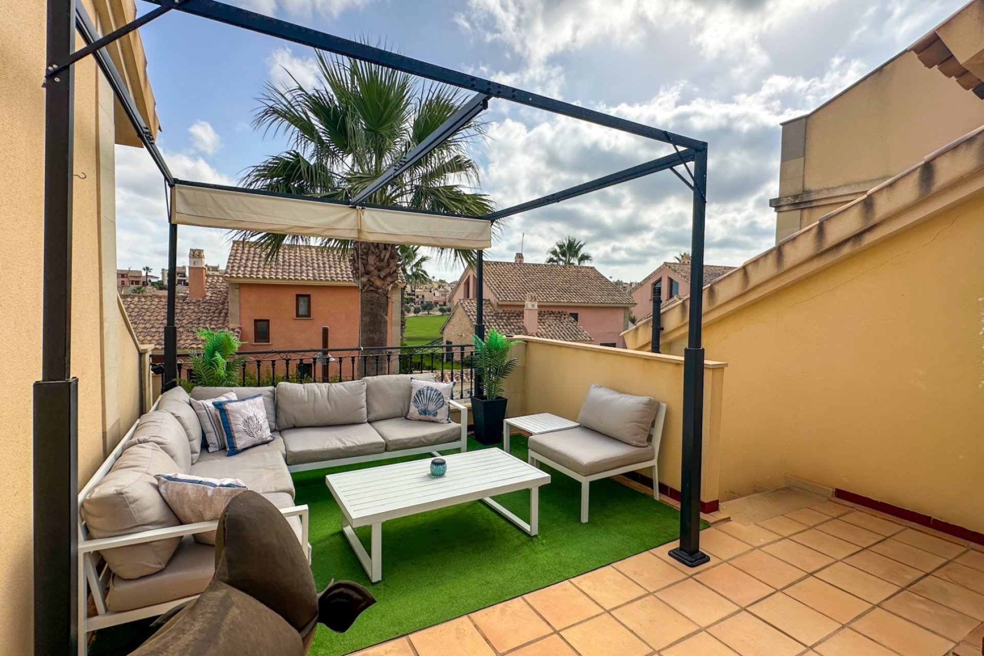 Resale - Town House -
La Finca Golf Resort - Inland