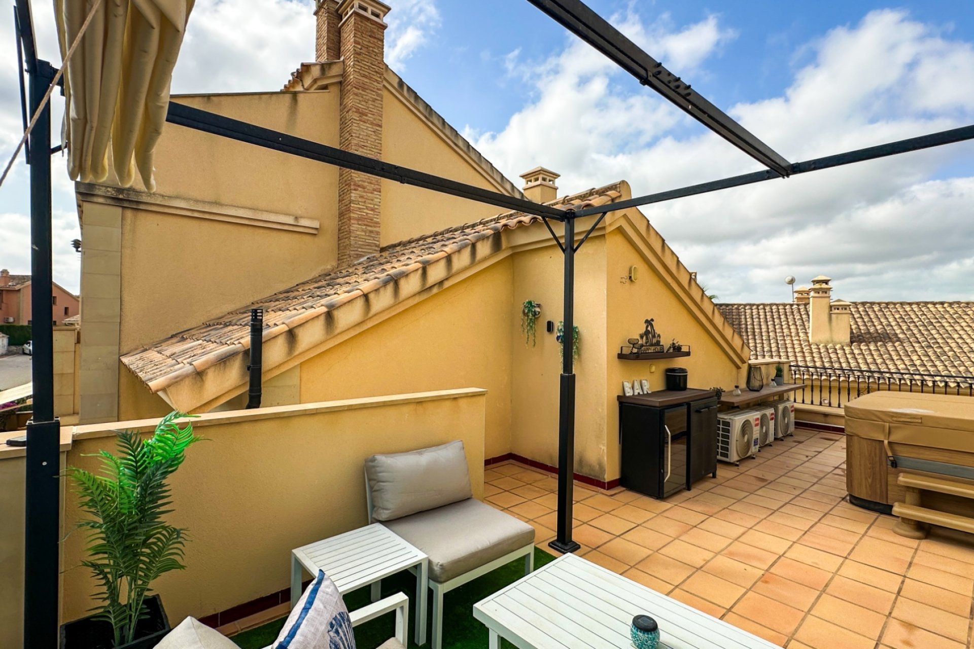 Resale - Town House -
La Finca Golf Resort - Inland