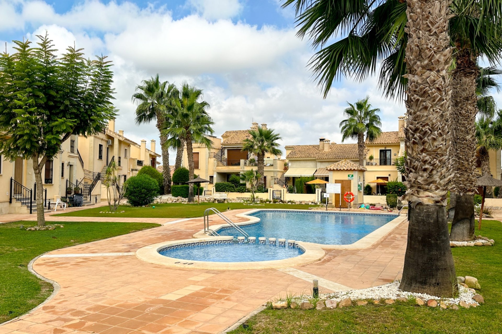Resale - Town House -
La Finca Golf Resort - Inland