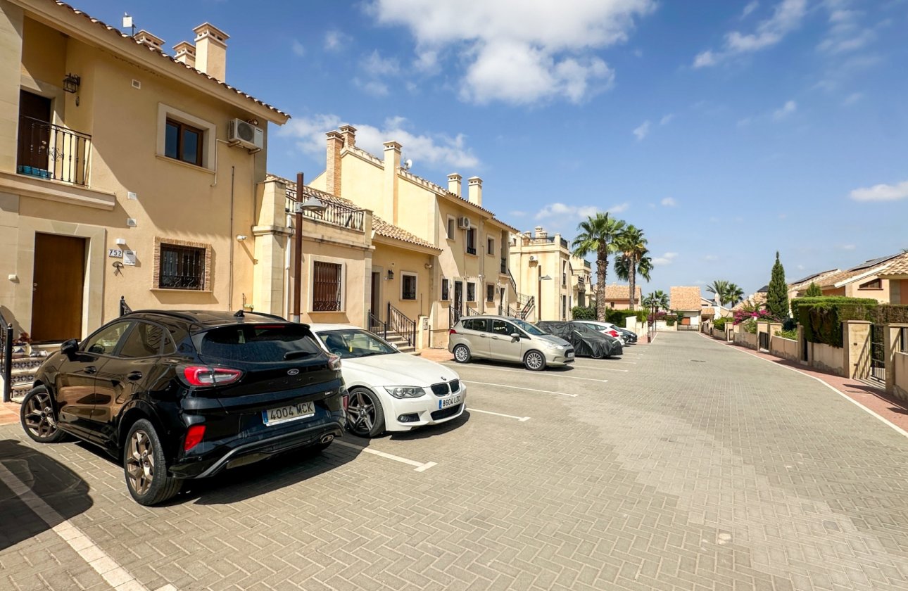 Resale - Town House -
La Finca Golf Resort - Inland