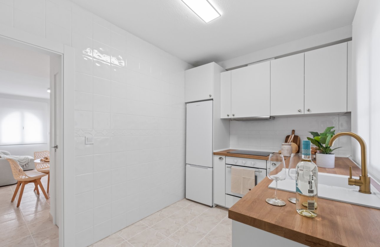 Resale - Town House -
La Florida - Inland