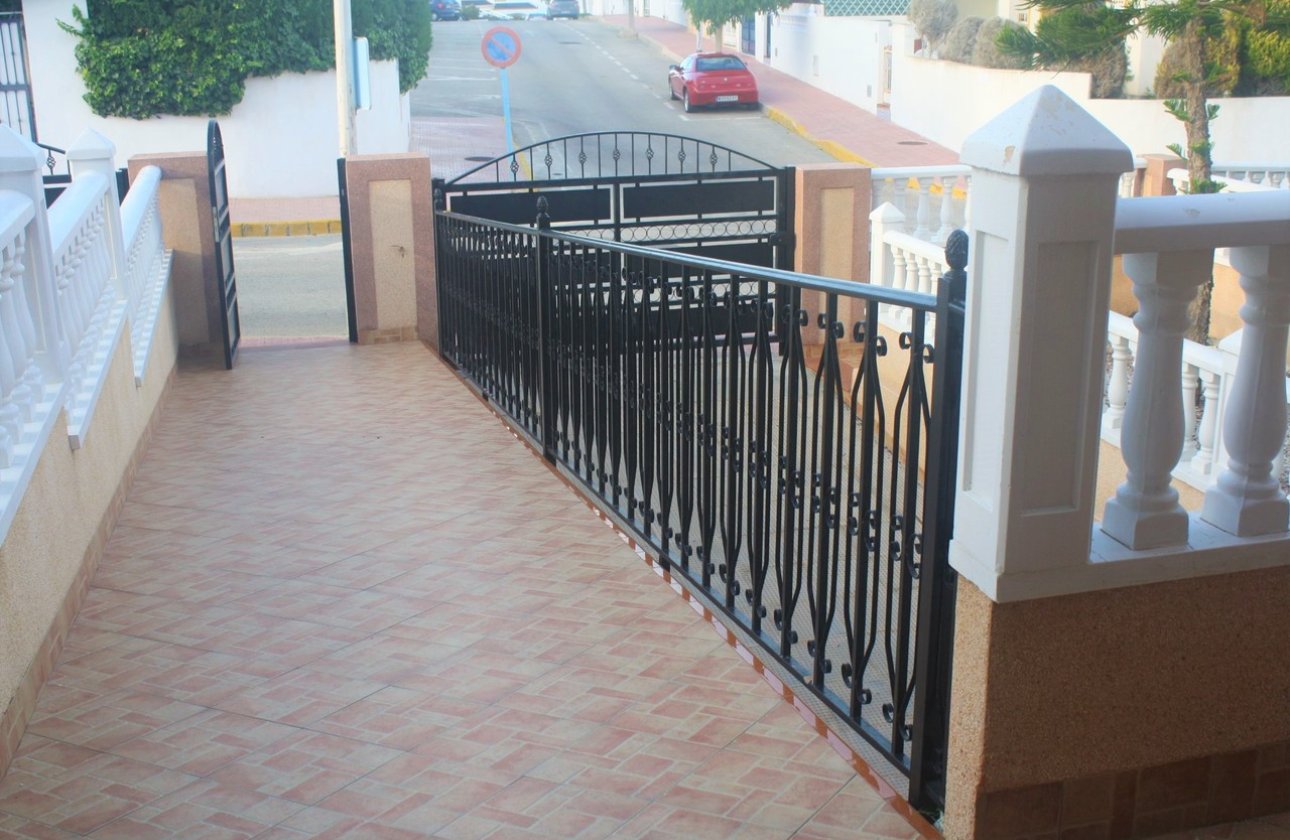 Resale - Town House -
Los Altos - Costa Blanca