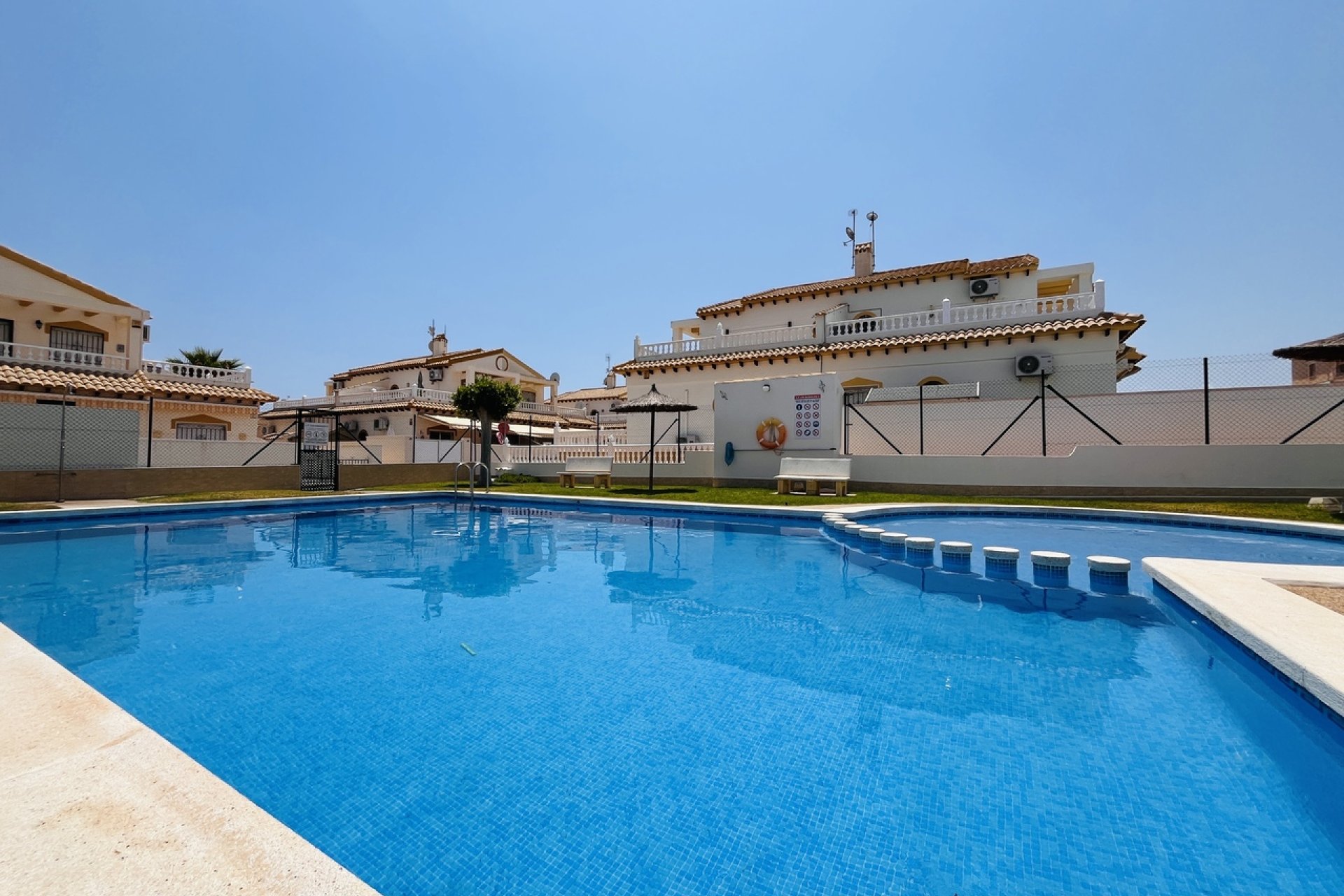 Resale - Town House -
Los Altos - Costa Blanca