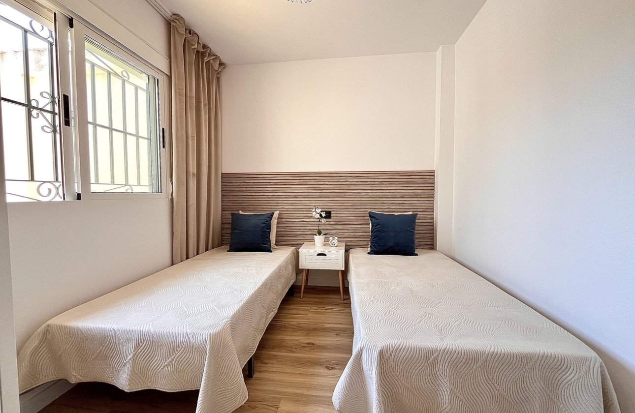 Resale - Town House -
Los Altos - Costa Blanca