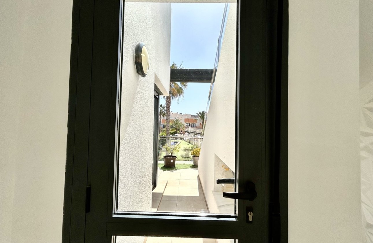 Resale - Town House -
Los Dolses - Inland