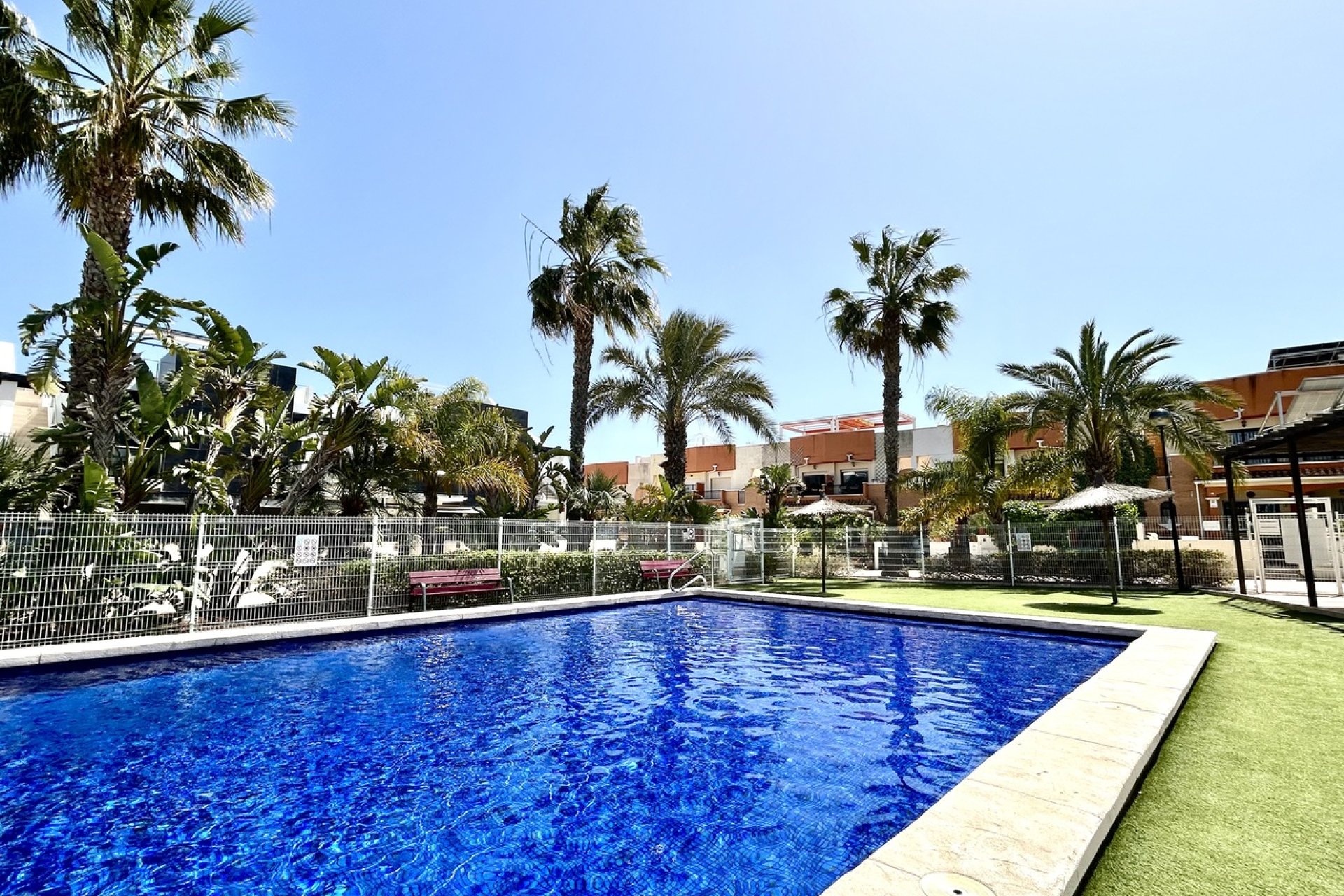Resale - Town House -
Los Dolses - Inland