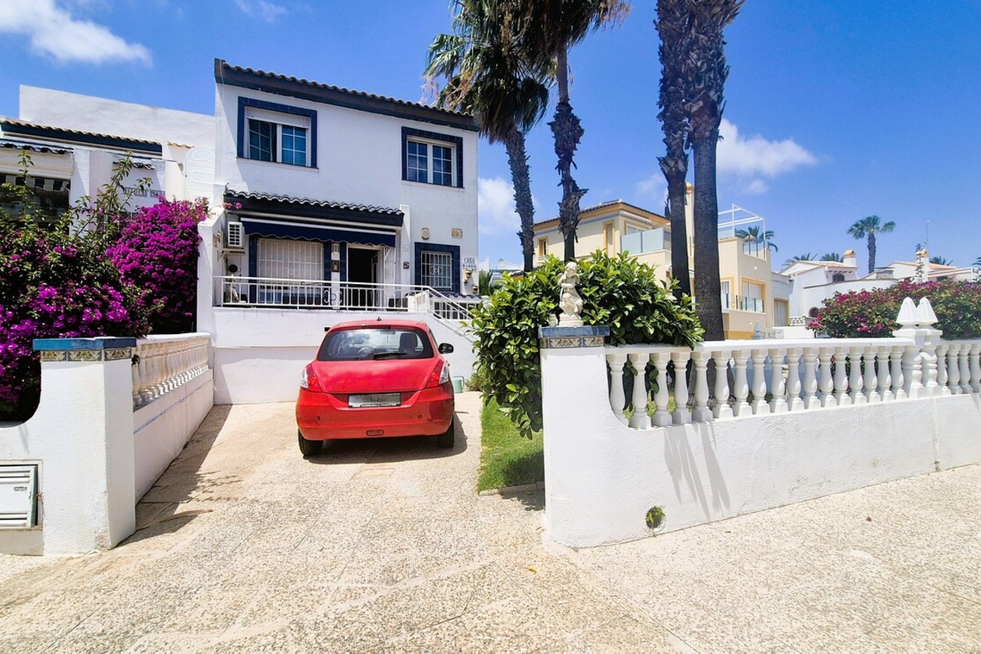 Resale - Town House -
Los Dolses - Inland