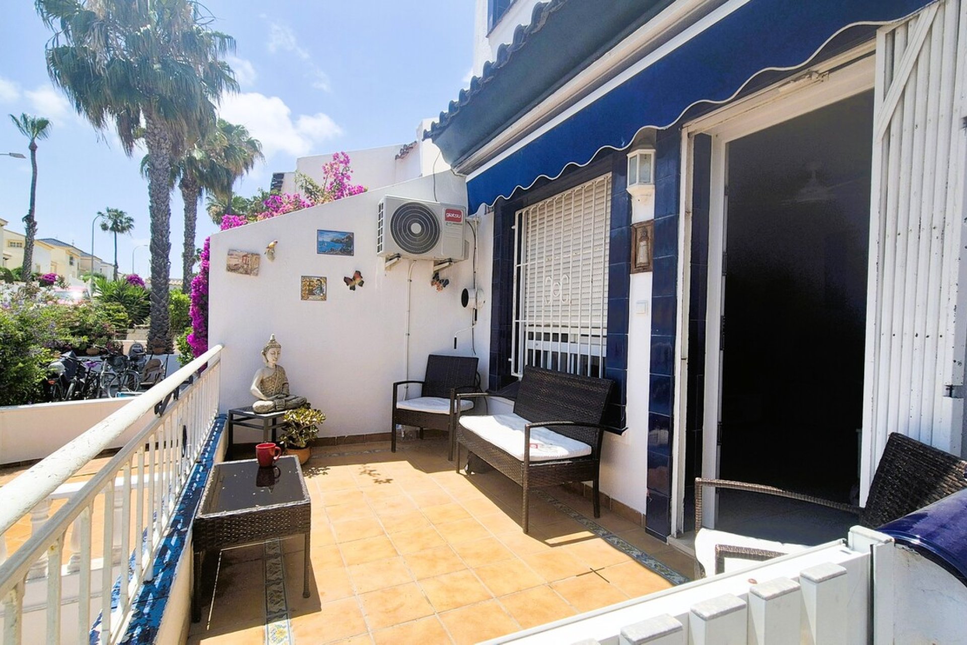 Resale - Town House -
Los Dolses - Inland