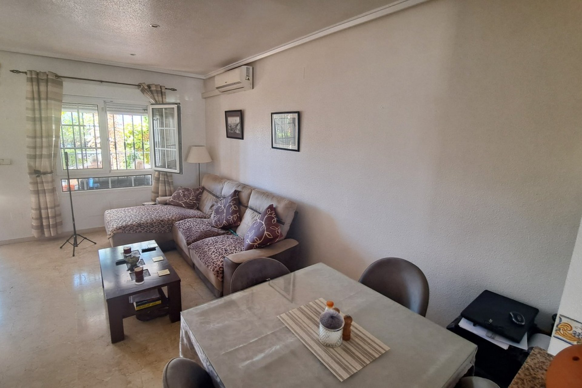 Resale - Town House -
Los Dolses - Inland