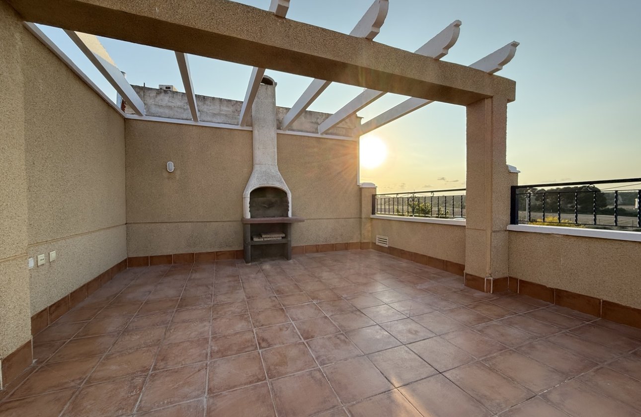 Resale - Town House -
Mil Palmeras - Costa Blanca
