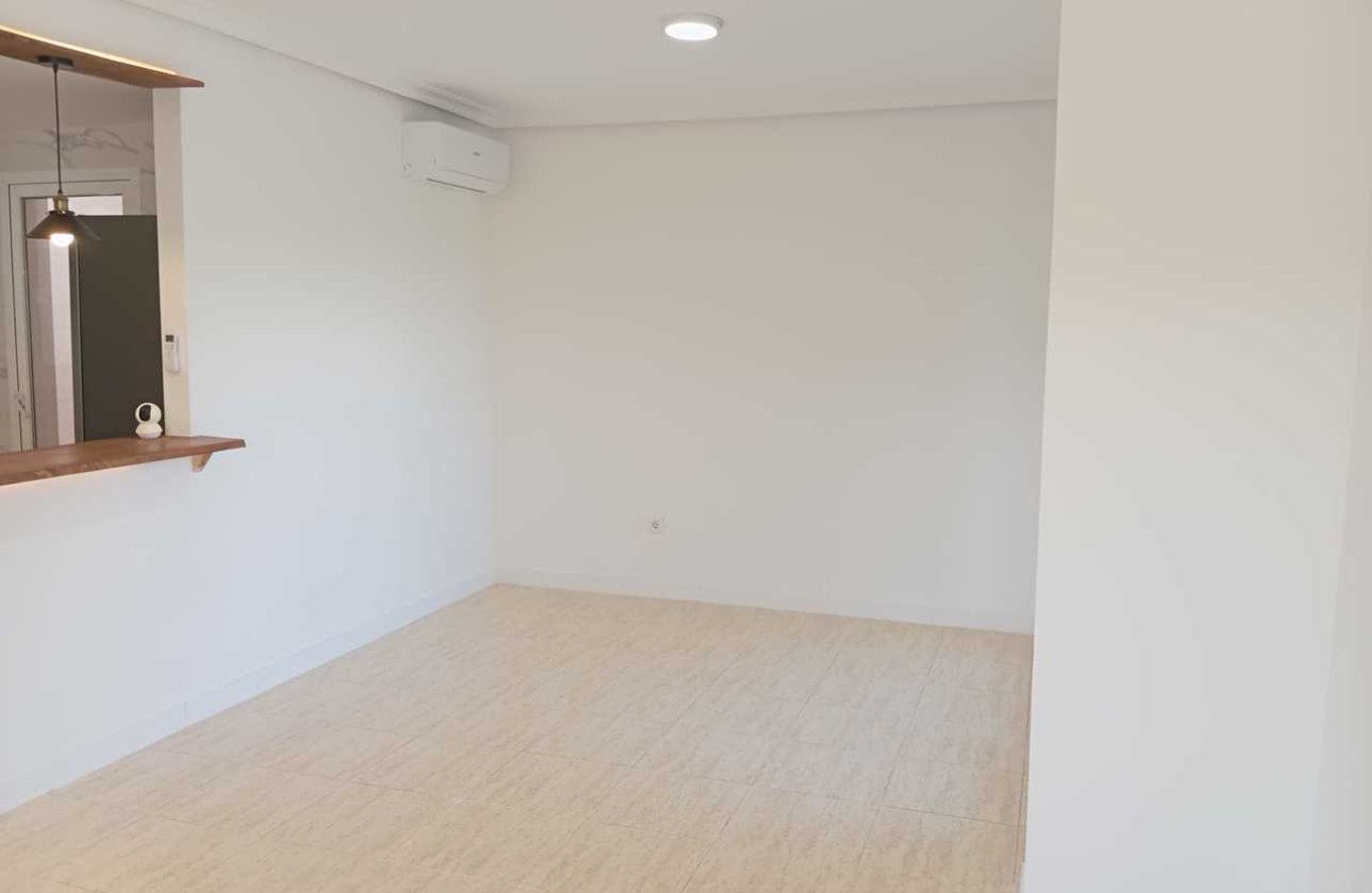 Resale - Town House -
Mil Palmeras - Costa Blanca