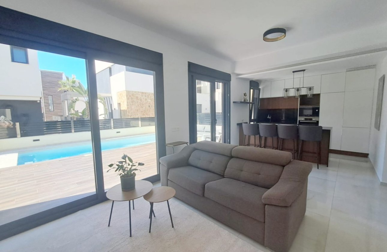 Resale - Town House -
Orihuela Costa - Costa Blanca