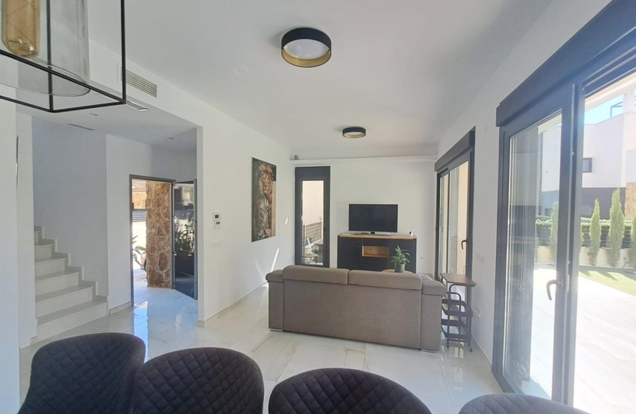 Resale - Town House -
Orihuela Costa - Costa Blanca