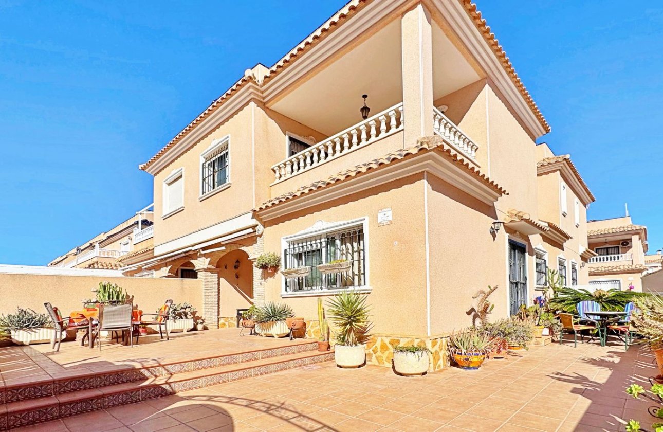 Resale - Town House -
Orihuela Costa - Costa Blanca