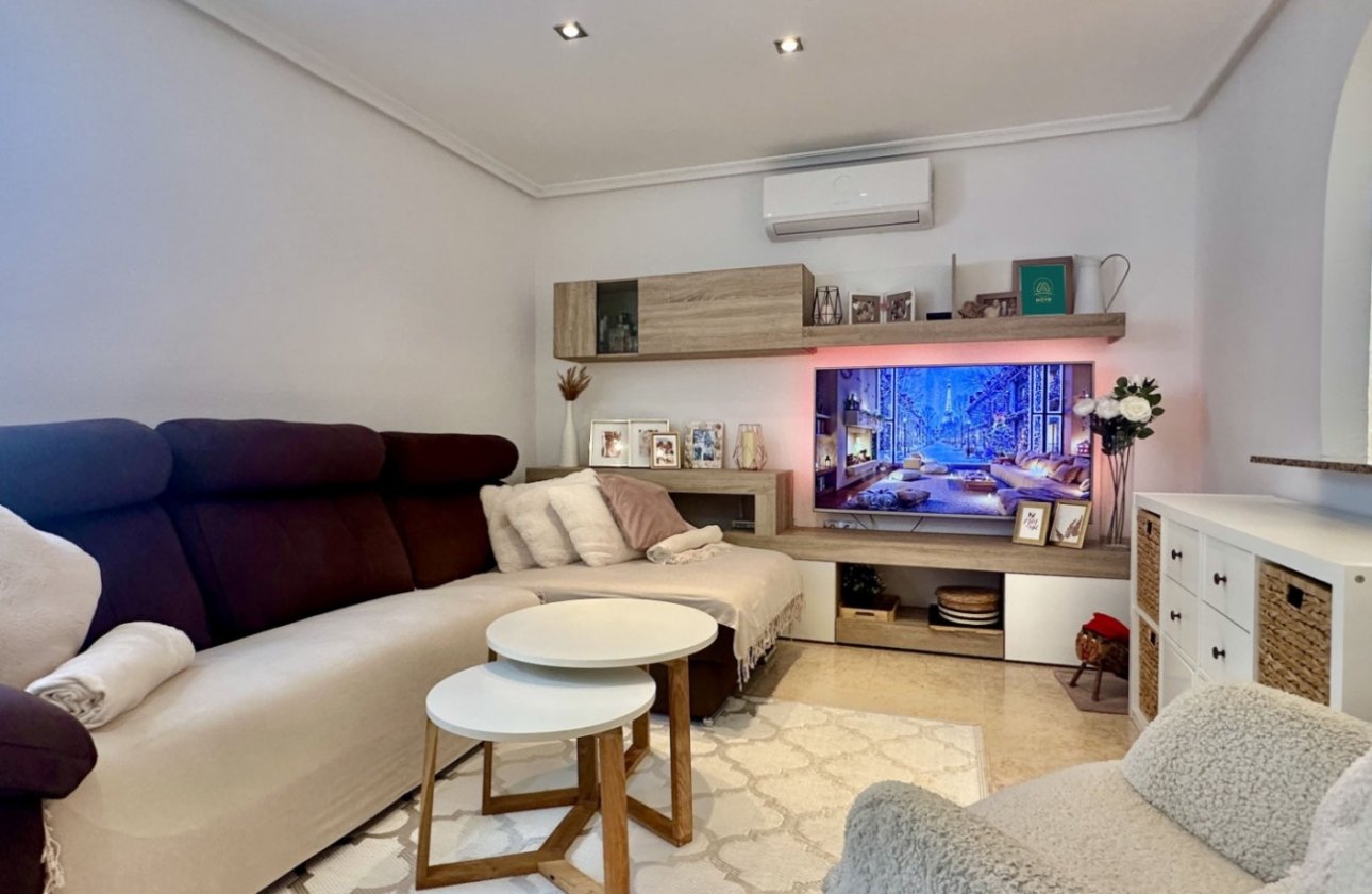 Resale - Town House -
Orihuela Costa - Costa Blanca