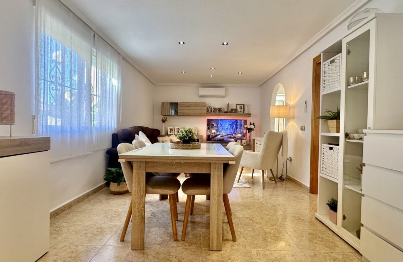 Resale - Town House -
Orihuela Costa - Costa Blanca