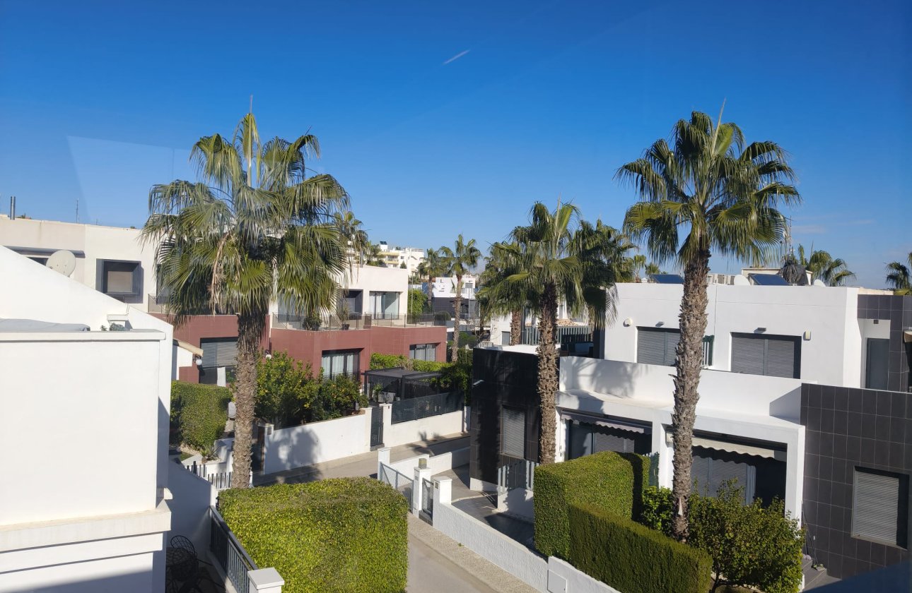 Resale - Town House -
Orihuela Costa - Costa Blanca