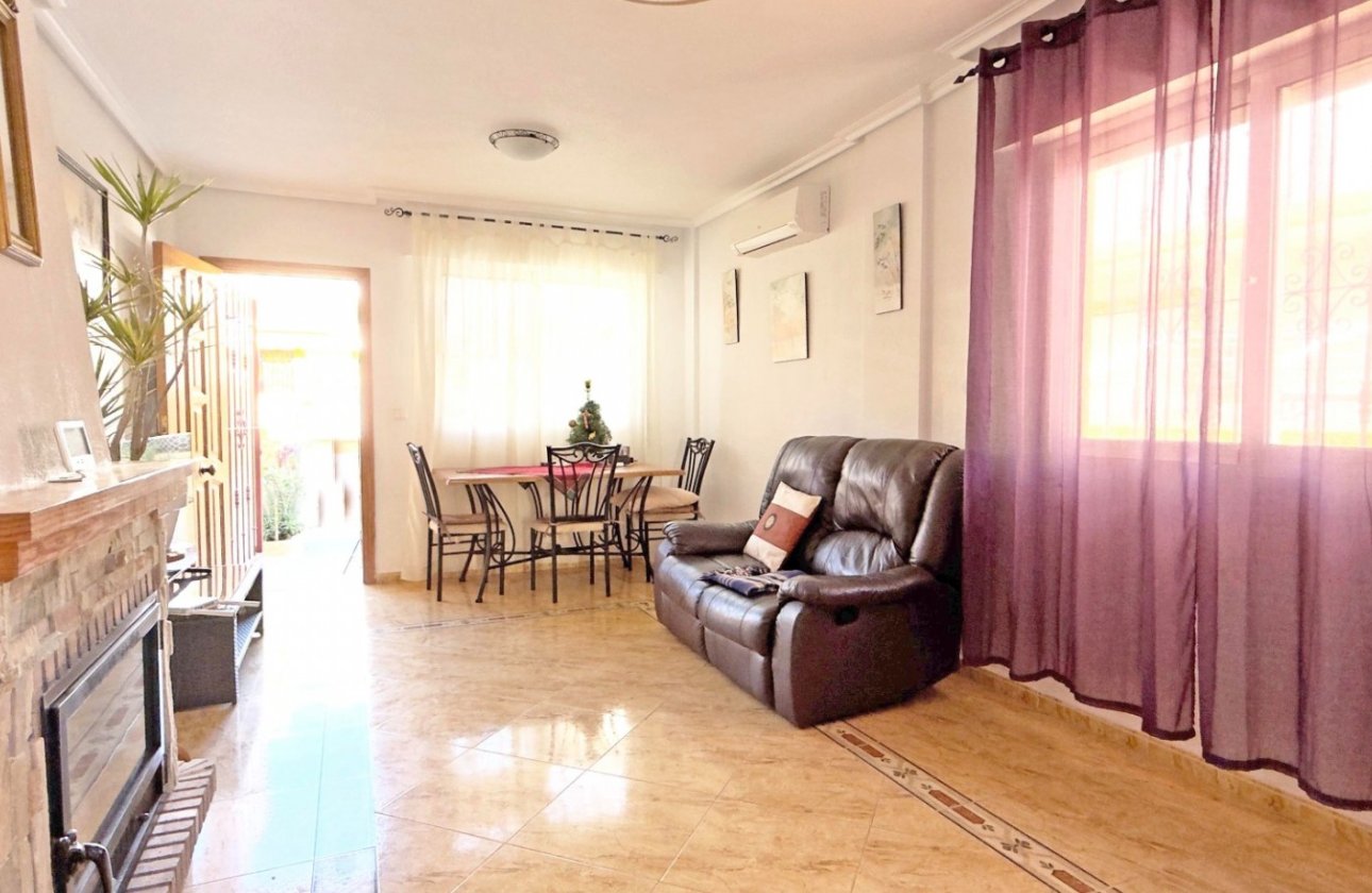 Resale - Town House -
Orihuela Costa - Costa Blanca