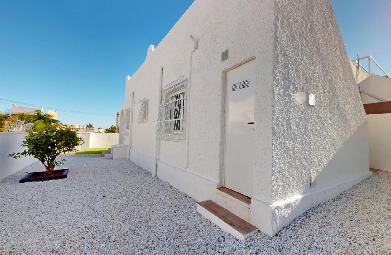 Resale - Town House -
Orihuela Costa - Costa Blanca